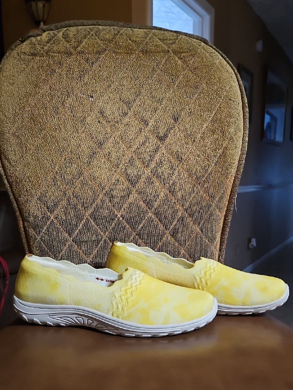 Skechers Reggae Fest Relaxed Fit Slip On Loafers Flats Shoes Yellow Tie-Dye